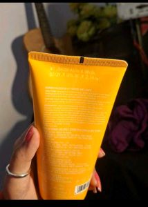 Dot &amp; Key Vitamin C+E Gel Face Wash