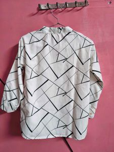 Stylish White Geometric Print Shirt