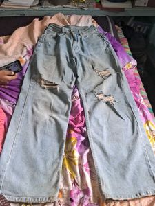 Light Wash Ripped Wide Leg Jeans