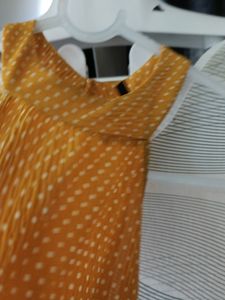 Sleeveless Top
