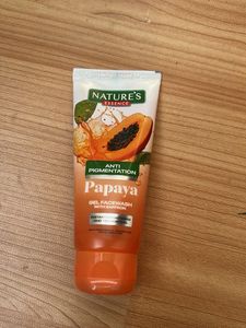 Nature's Essence Papaya Gel Facewash