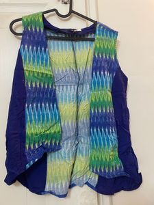 Sleeveless Ethnic Coat