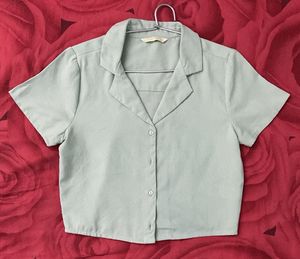 DressBerry Women Green Solid Casual Crop Shirt