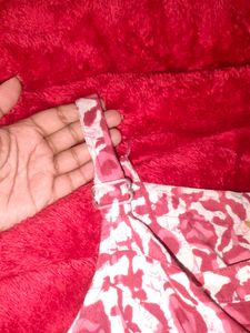 Floral Print Sleeveless Kurti