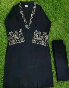 Elegant Black Embroidered Kurta