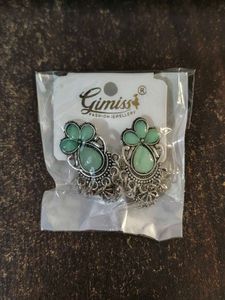 Elegant Green Stone Jhumka Earrings ✨