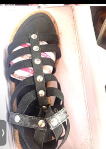 Lavie Black Sandal Unused With Tag