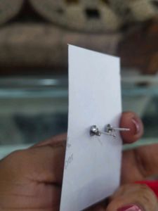 92.5 Elegant Diamond Stud Earrings