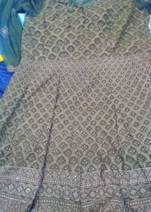 anarkali frock with elephant plazo looks like new