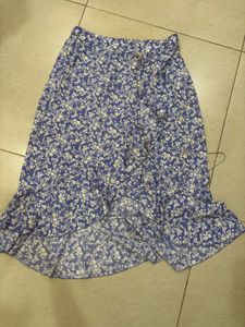 Flowy Floral Midi Skirt