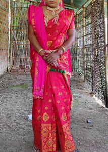 Makhala Sador Not Saree Red Colour