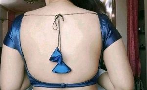 deep neck blouse non padded