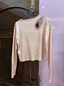 Ribbed Cut-Out Long Sleeve Top