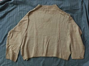 V-Neck Pullover
