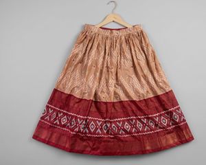 New semistich skirt for woman.