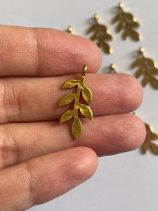 🍂 leaf Finding, Jewellery Component -Gold(10nos)