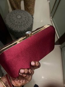 Lavie Red Shiny clutch