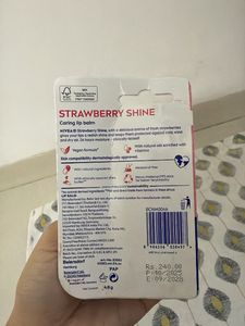 NIVEA Strawberry Shine Lip Balm