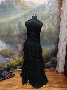 Black Tiered Gothic Sleeveless dress