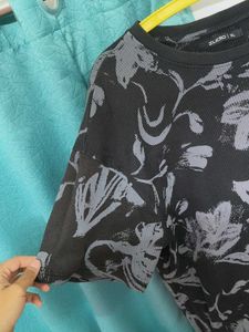 Stylish Floral Print T-Shirt