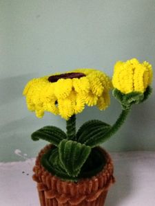 Yellow Pipe Cleaner Sunflower