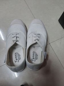 White Sports /p.t Shoes