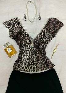 Y2K coded animal print top