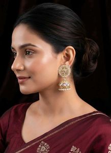 Elegant white Jhumka Earrings with Pearls