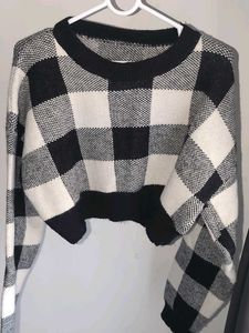 Trendy Plaid Cropped Sweater