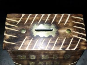 MONEY BANK