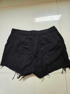 Black Frayed Hem Shorts