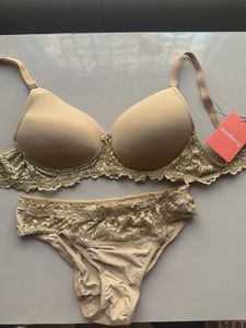 Lace Trimmed Bra & Panty Set 💖
