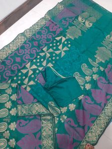 New Beautiful Saree With FullyStitched Blouse