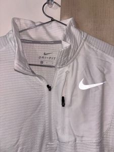Nike Dri-FIT Pullover Half-Zip top