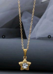 3 pieces Chic Trio of Pendants Necklace Set