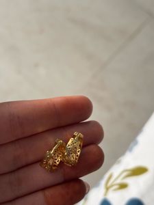 SET OF 5 anti-tarnish earrings