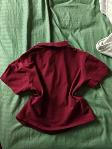maroon polo cropped tshirt