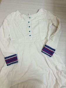 Elegant White Kurta Set with Vibrant Dupatta
