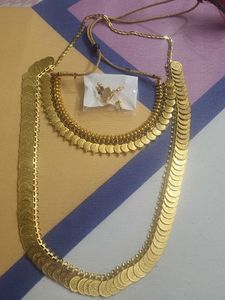 Elegant Gold Coin Necklace Set
