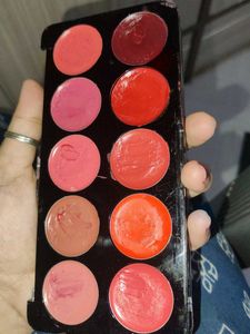 10 Color Lipstick Palette