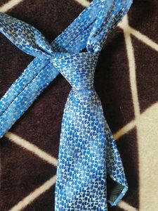 Printed Tie With Pocket Square