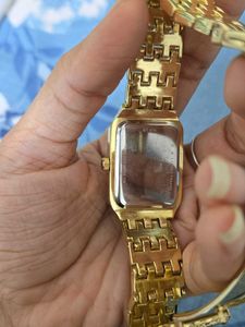 Elegant Gold Fossil Watch
