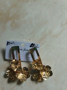 Gold Tone Statement Flower Earrings
