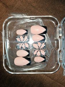 Butterfly Design Press-On Nails