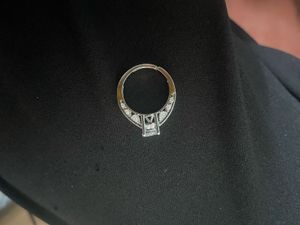 Elegant Silver Ring with Sparkly Stones
