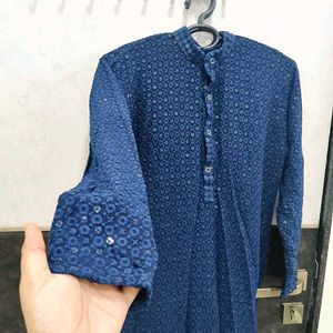 Elegant Blue Kurta with All-over Pattern