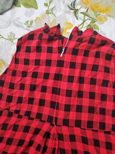 Red &amp; Black high low Top