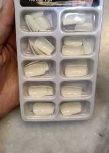 Artificial Nail Tips - 80 Pieces