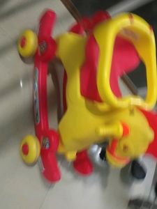 DASH MARCEL 2IN 1baby rocker cum ride one