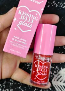 Too Faced Kissing Jelly Gloss